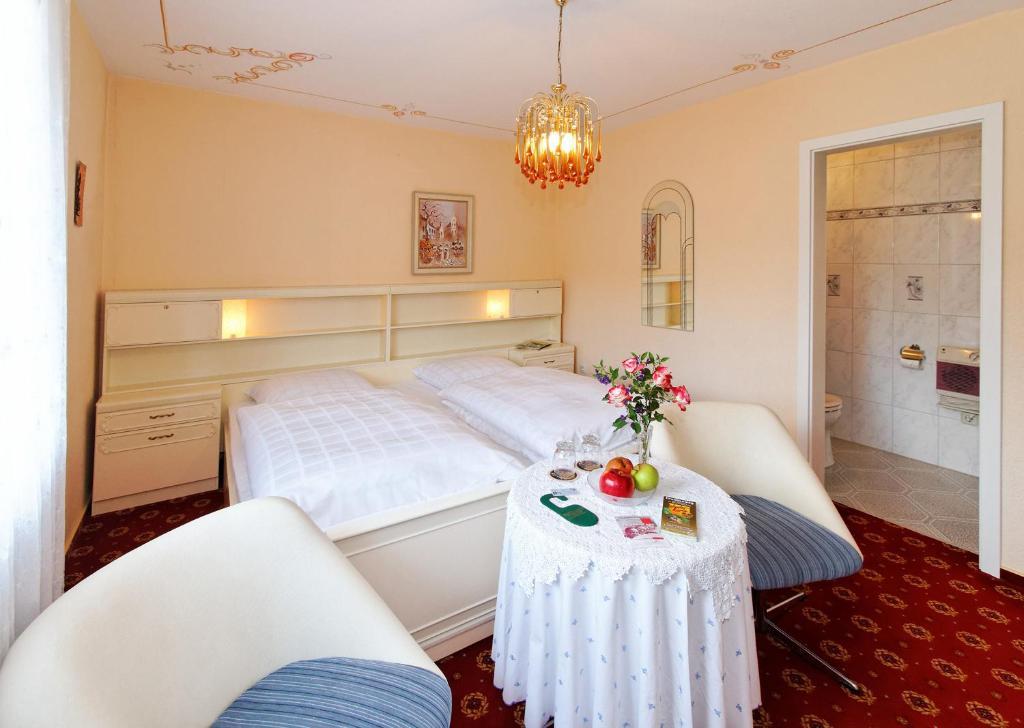 Hotel Garni Regina Goessweinstein Ngoại thất bức ảnh