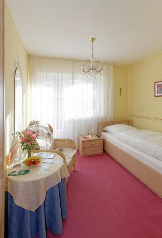 Hotel Garni Regina Goessweinstein Phòng bức ảnh