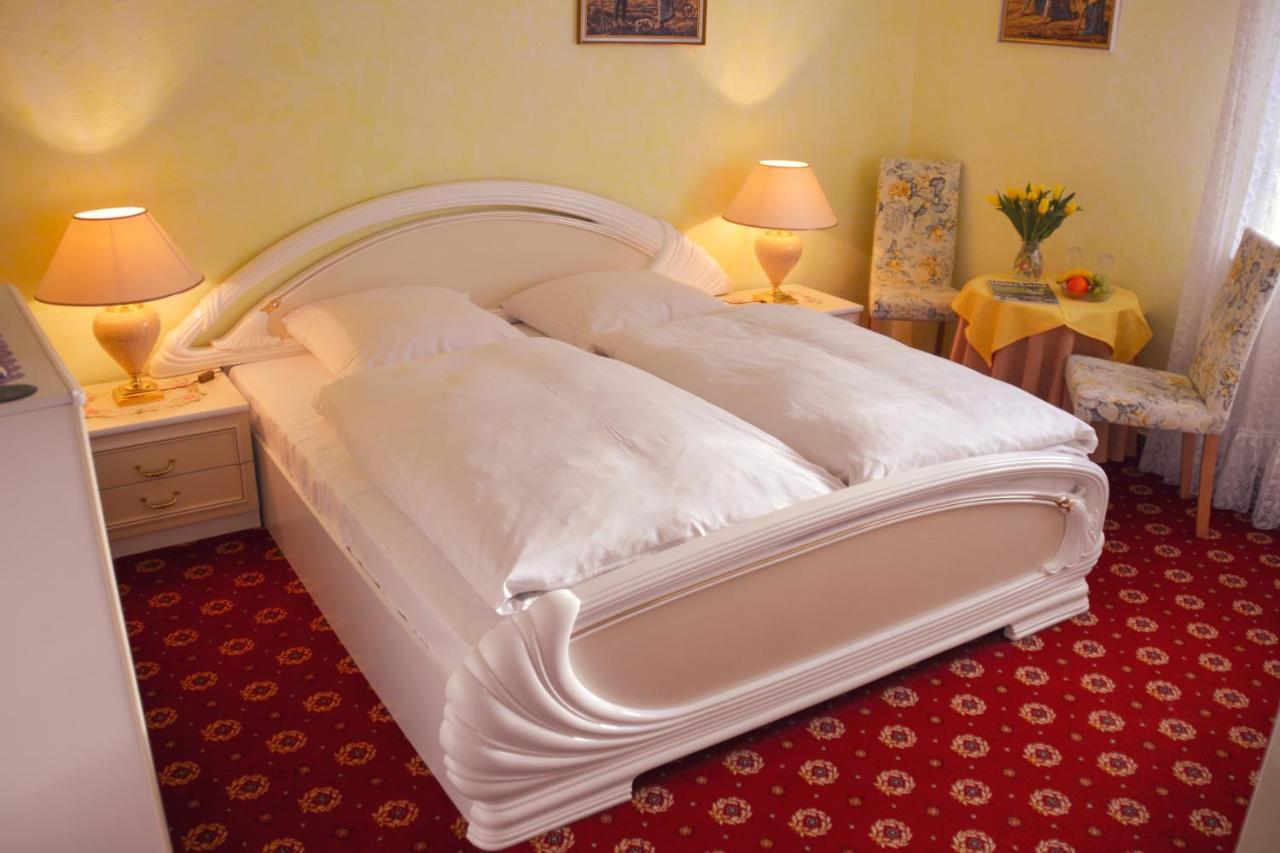 Hotel Garni Regina Goessweinstein Ngoại thất bức ảnh