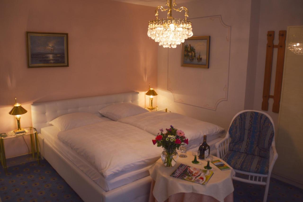Hotel Garni Regina Goessweinstein Ngoại thất bức ảnh