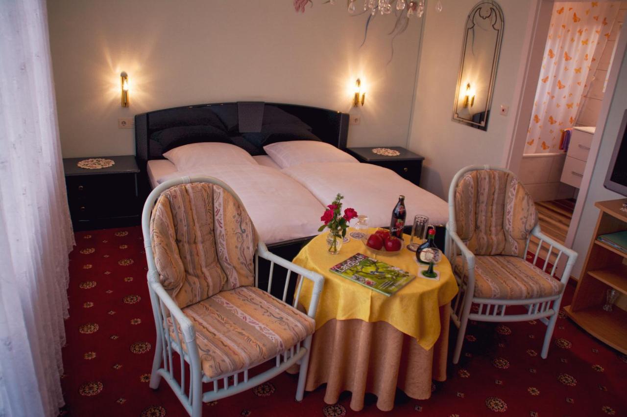 Hotel Garni Regina Goessweinstein Ngoại thất bức ảnh